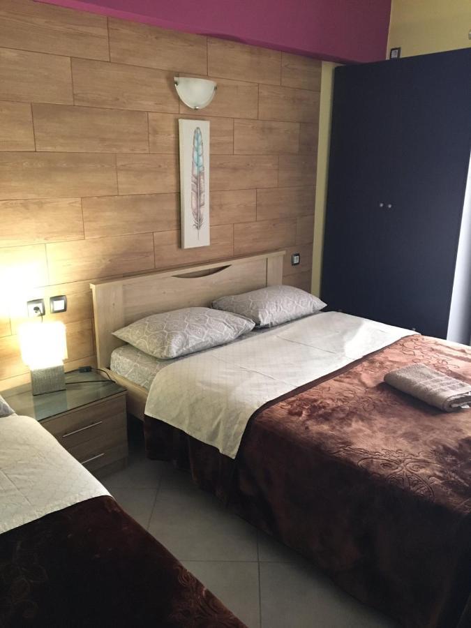 לריסה G M 1 Rooms Kentro In The Heart Of The City מראה חיצוני תמונה