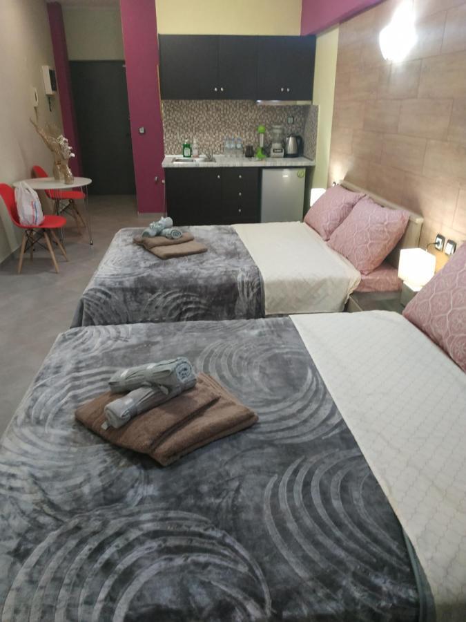 לריסה G M 1 Rooms Kentro In The Heart Of The City מראה חיצוני תמונה