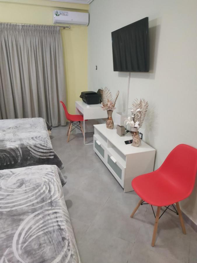 לריסה G M 1 Rooms Kentro In The Heart Of The City מראה חיצוני תמונה