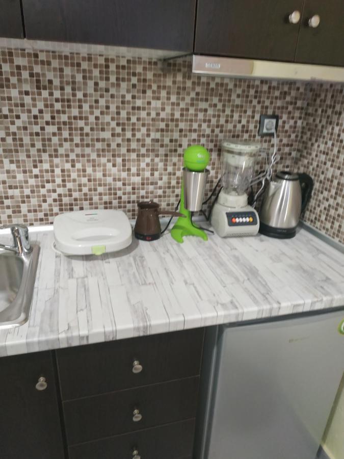 לריסה G M 1 Rooms Kentro In The Heart Of The City מראה חיצוני תמונה